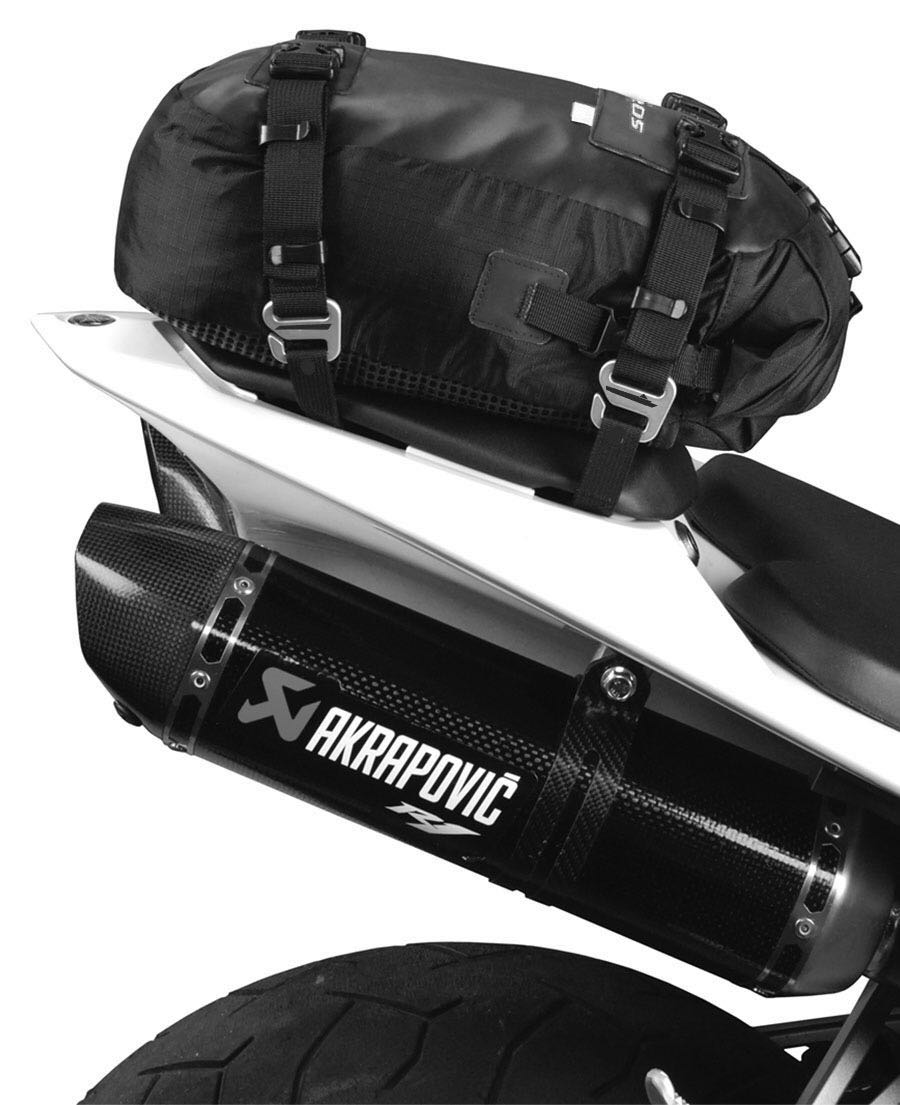 حقيبة ظهر للدراجات النارية من  - مراجعة Motorcycle Gear Warehouse وسعره
