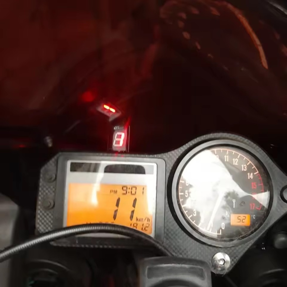 لموديلات هوندا RVT1000RR RC51  - مراجعة Motorcycle Gear Indicator وسعره